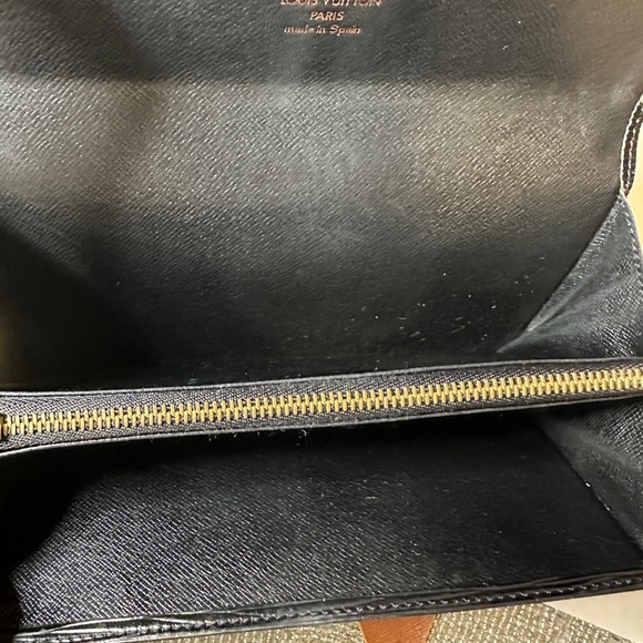 Louis Vuitton black epi Sarah wallet in excellent condition - Picture 12 of 16